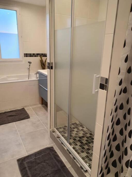 Appartement F3 Eurexpo Groupama Stadium Meyzieu Centre Екстериор снимка