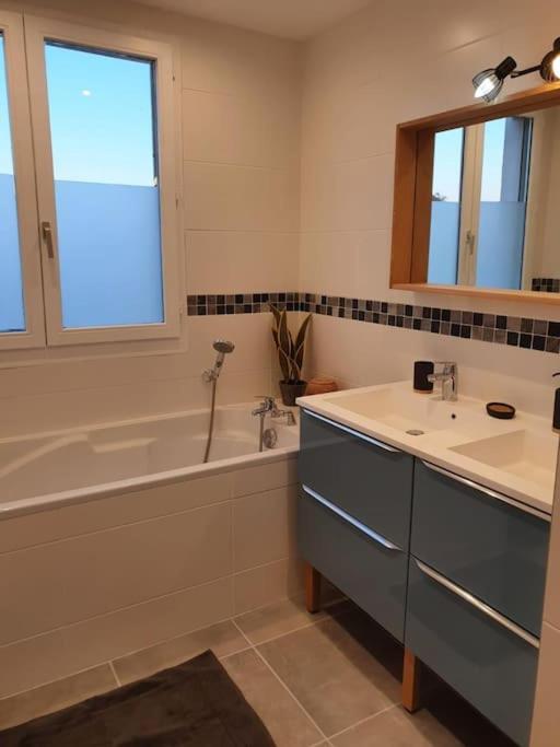 Appartement F3 Eurexpo Groupama Stadium Meyzieu Centre Екстериор снимка